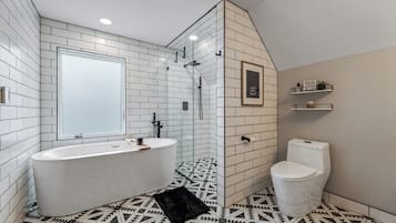 Shower, jetted tub, hair dryer, towels