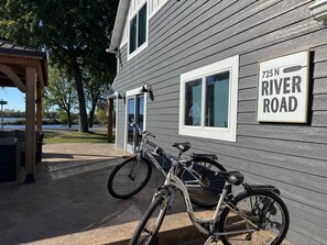 المنطقة المحيطة بالمنشأة