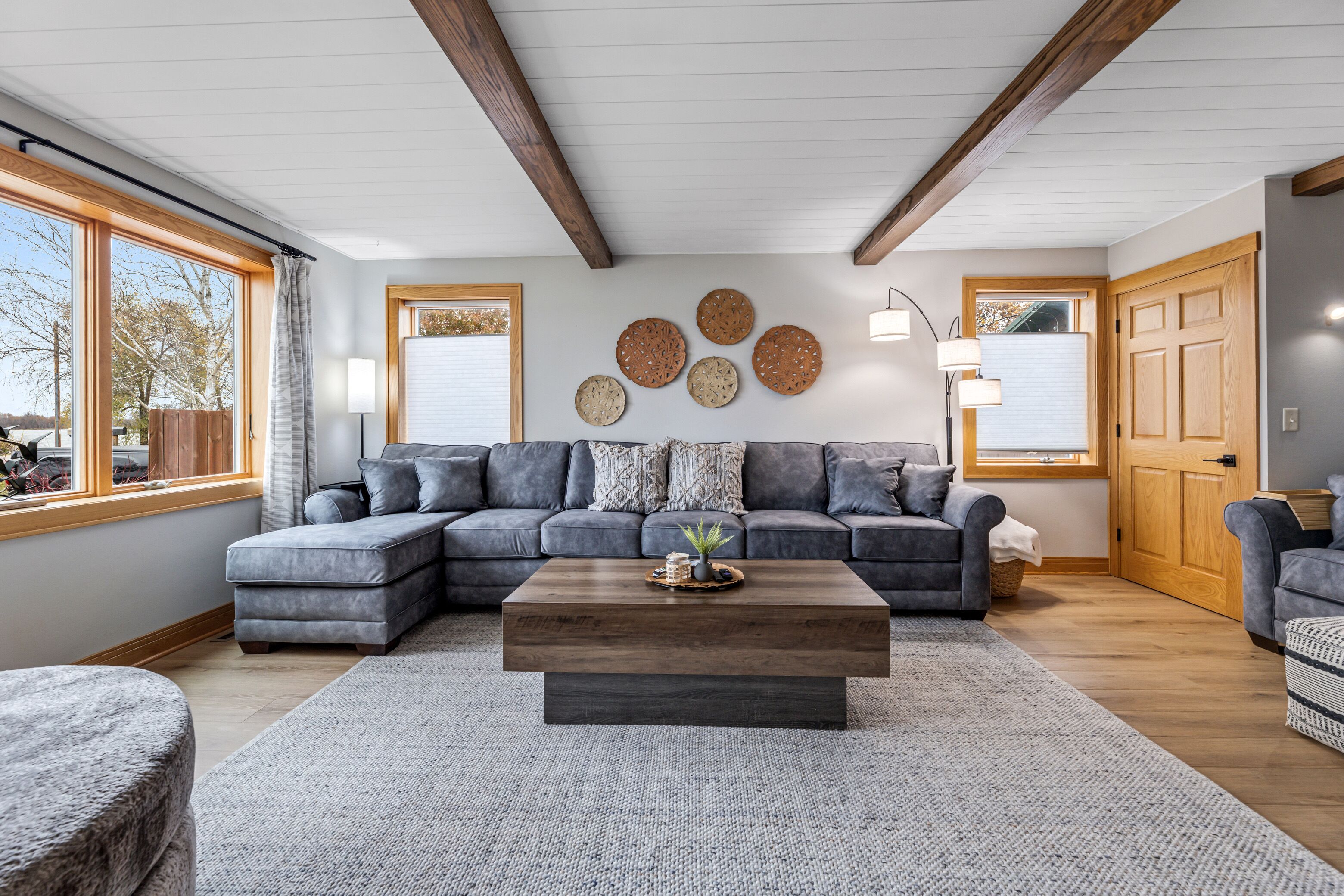 Smart TV, fireplace, foosball, books