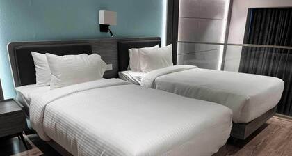 Sunday Hotel & Residences Gurugram