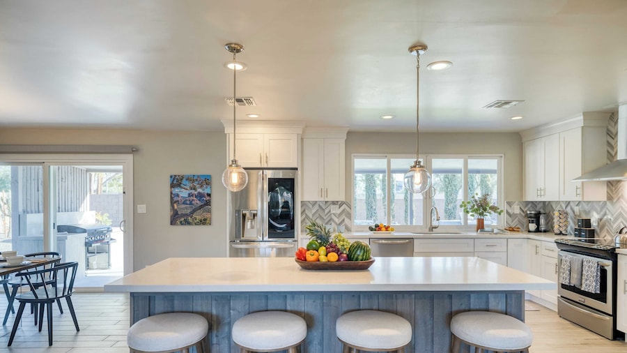 Near Camelback Mtn, Old Town, Trails, Golf + Spas w/ Pool, Hot Tub Camelback Casa by Avantstay