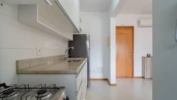Basic Apartment | Private kitchen
