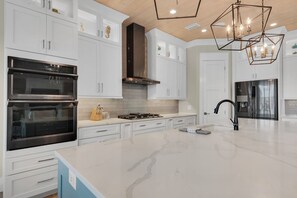 منزل - عدة أسرّة - مع إمكانية استخدام المسبح (Paradise Cove) | مطبخ خاص