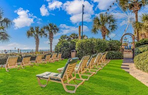 Property grounds - Holiday Pavilion Resort 211 (Myrtle Beach)