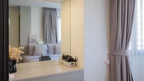 Unclassified image, 2 of 36, button - Warm and Classic Modern Room (Chiang Mai)
