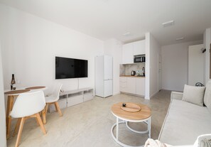 TV - Racławicka 7 Deluxe Studio #19 (Warszawa)