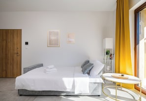 Iron/ironing board, WiFi, bed sheets - Racławicka 7 Deluxe Studio #1 (Warszawa)