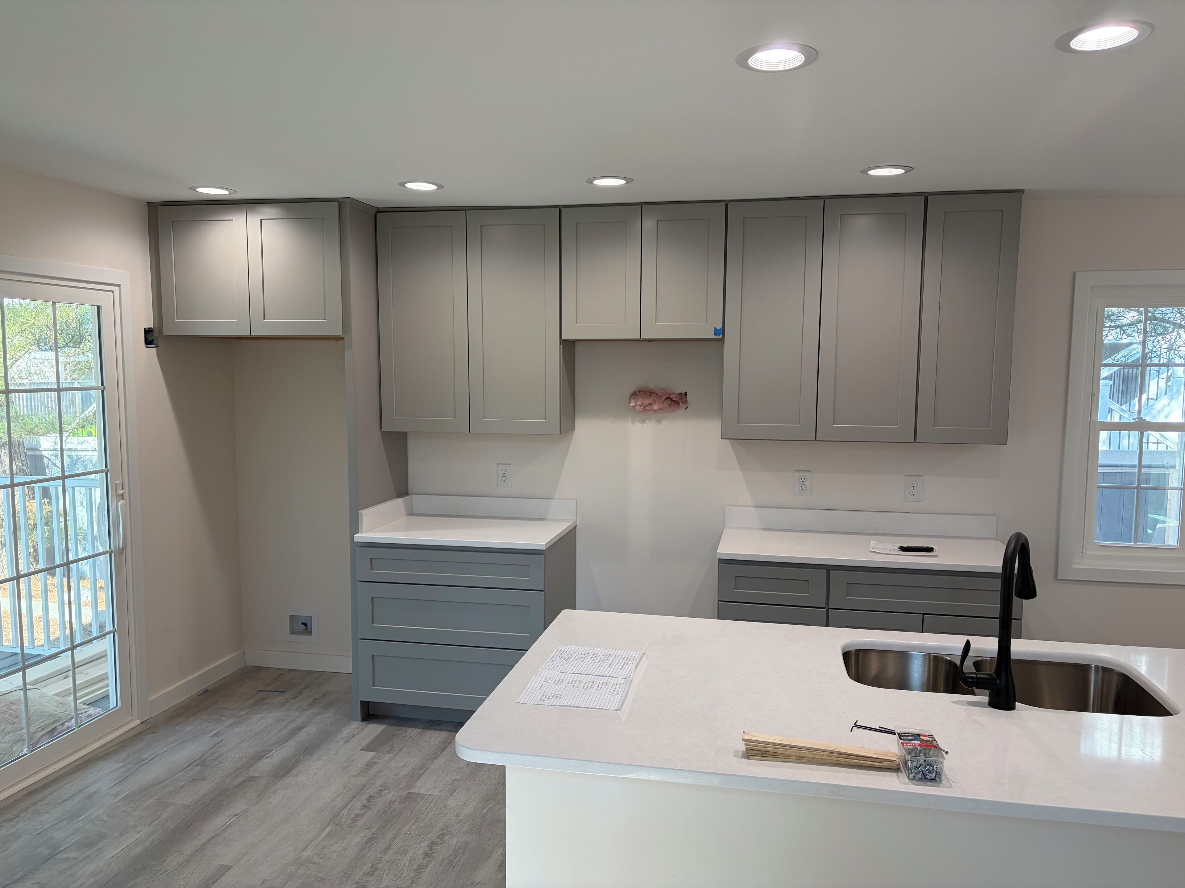 المنشأة من الداخل