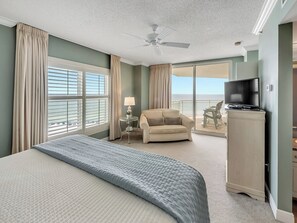 4 bedrooms, iron/ironing board, free WiFi