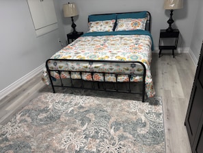 2 bedrooms, WiFi, bed sheets