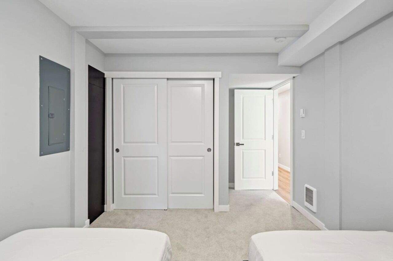 4 bedrooms, WiFi, bed sheets