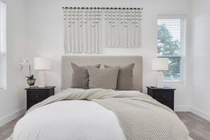 3 Schlafzimmer, Schreibtisch, Bügeleisen/Bügelbrett, kostenloses WLAN