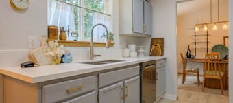 4BR/2.5BA Home, Close to Intel, Nike & Hospitals