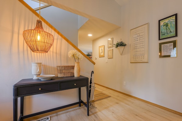 Interior - 4BR/2.5BA Home, Close to Intel, Nike & Hospitals (Hillsboro)