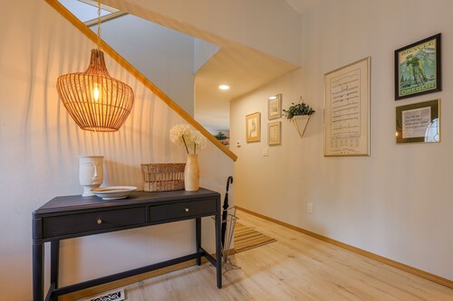 4BR/2.5BA Home, Close to Intel, Nike & Hospitals