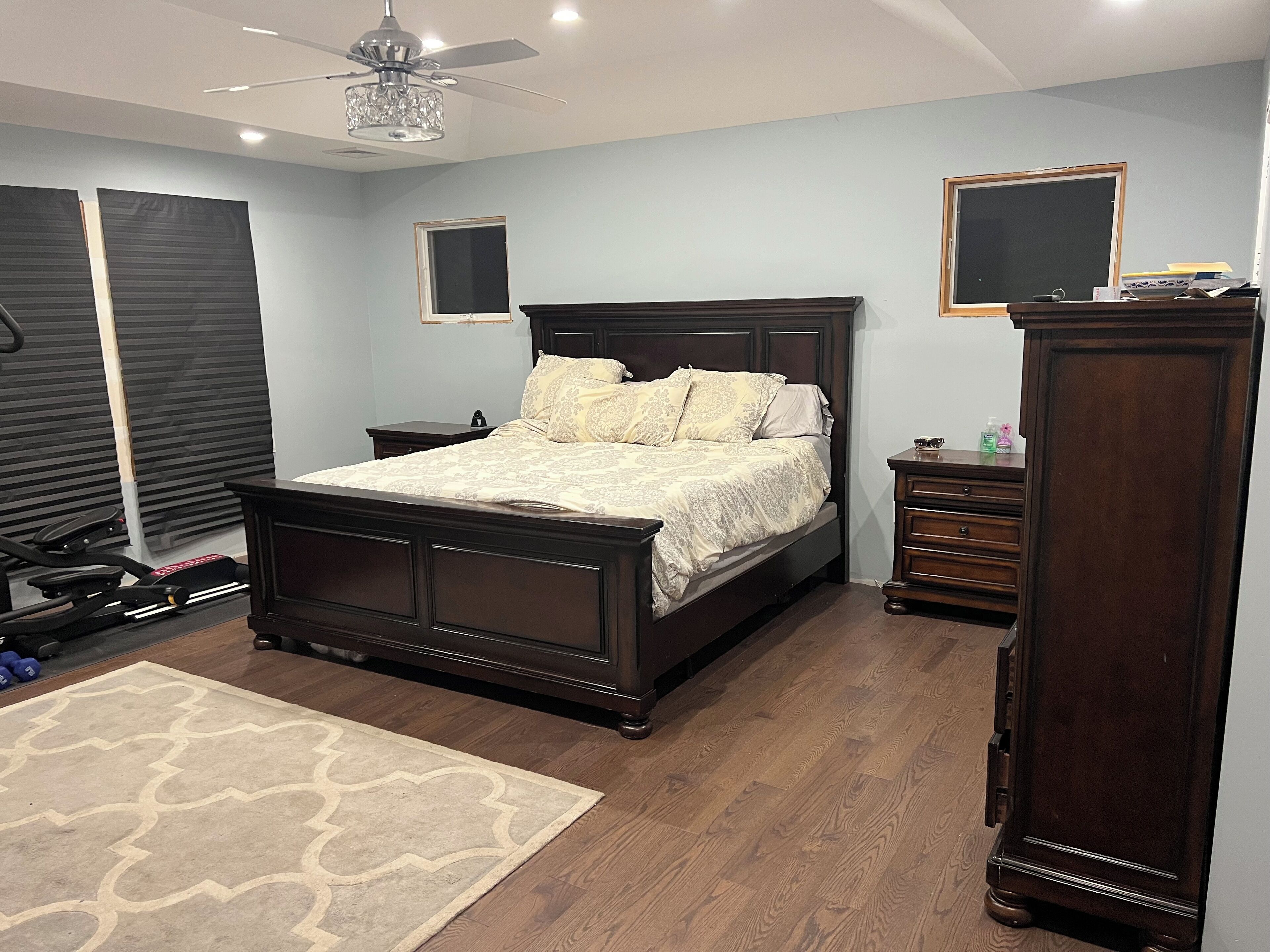 4 bedrooms, iron/ironing board, free WiFi, bed sheets