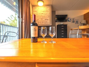 Food and drink - Ski-in, Ski-out Studio Condo at Smugglers' Notch Resort (Cambridge)