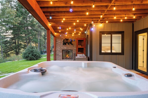 Terrace/patio - New! Indoor Sauna, Hot Tub, Riverside, Deck and Patio! (Columbia Falls)