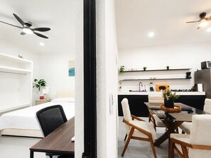 2 Schlafzimmer, Bügeleisen/Bügelbrett, kostenloses WLAN, Bettwäsche