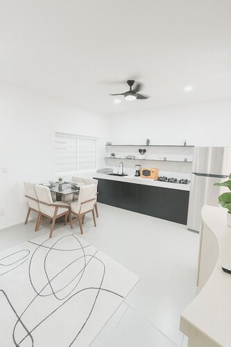 Charming 2-bedroom apartment in fabulous Puerto Vallarta with AC