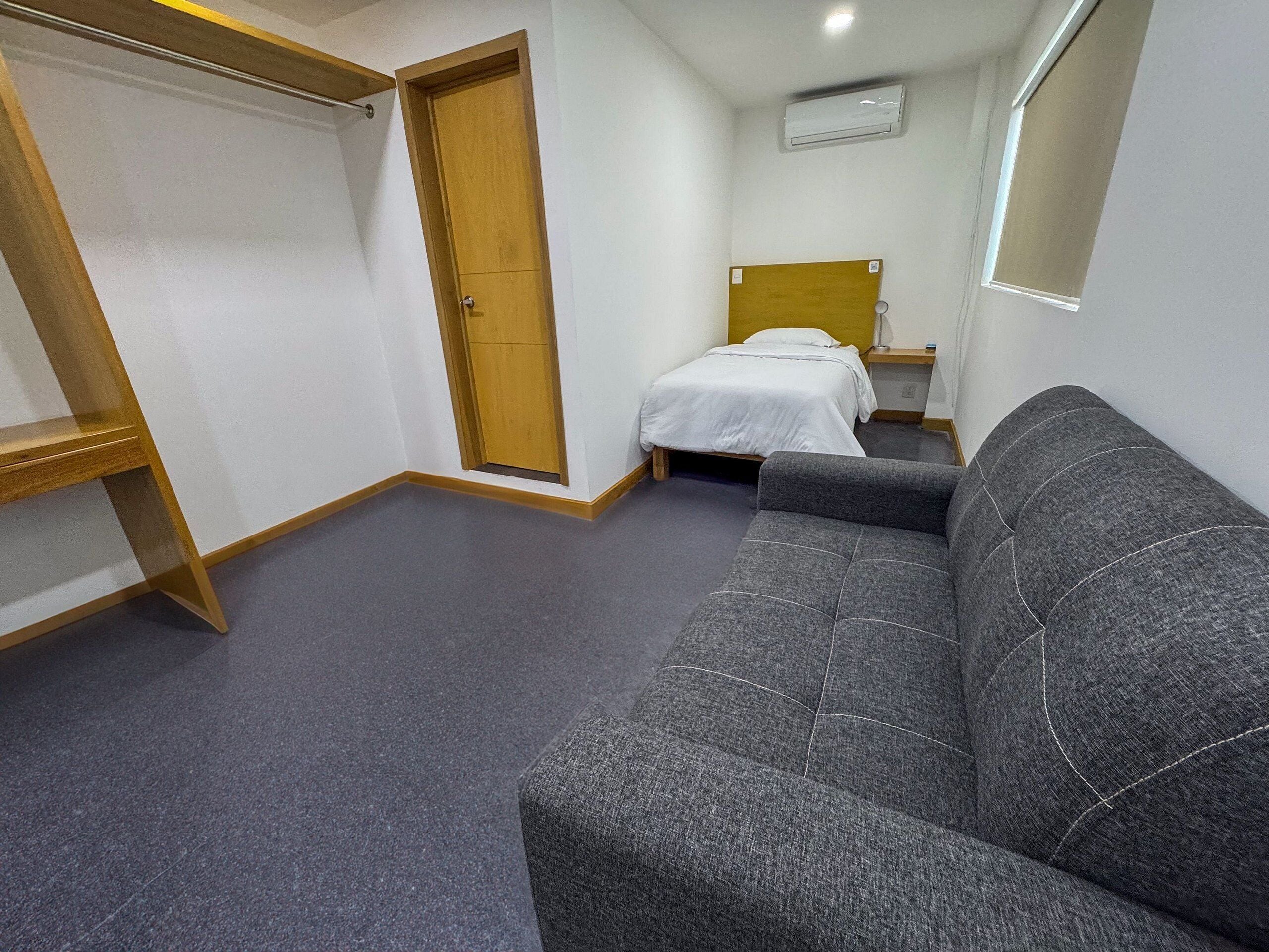 Chambre simple | Espace de travail pour ordinateurs portables, accès au Wi-Fi (inclus)