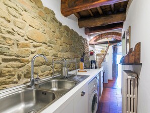 Réfrigérateur, micro-ondes, four, lave-vaisselle