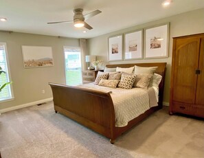 4 bedrooms, iron/ironing board, free WiFi, bed sheets
