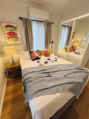 Comfort Apartment, Kitchenette, Garden Area | Iron/ironing board, free WiFi