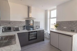 Room - Sunbeam House Apartment 3 (Morecambe)