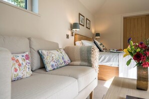 1 bedroom, WiFi, bed sheets, wheelchair access