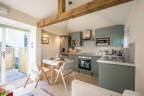 Fridge, microwave, dishwasher, toaster