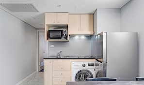 Fridge, microwave, stovetop, toaster