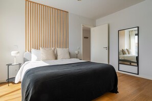 1 غرفة نوم ومكواة/لوح كي وواي فاي وملاءات أسرّة