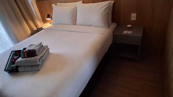 1 quarto, ferros/tábuas de passar roupa, Wi-Fi, roupa de cama