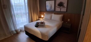 1 habitación, tabla de planchar con plancha, wifi y ropa de cama 