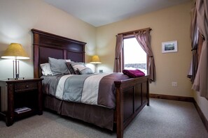 4 dormitorios, tabla de planchar con plancha, wifi gratis y ropa de cama