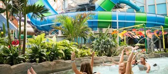 2 Lake Cabins Pool Hottub Game Room 23acs