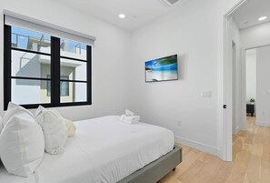 4 bedrooms, iron/ironing board, travel cot, free WiFi