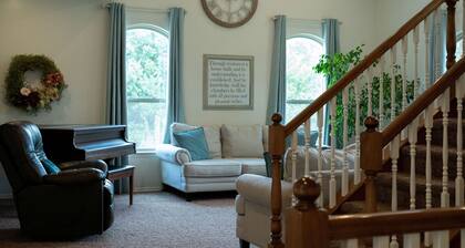 Family Friendly Haven on 10 Acres