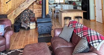 Escape to the heart of the Colorado mountains at this peaceful cabin retreat.