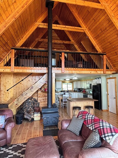 Escape to the heart of the Colorado mountains at this peaceful cabin retreat.