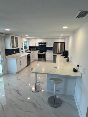 Microwave, oven, stovetop, dishwasher