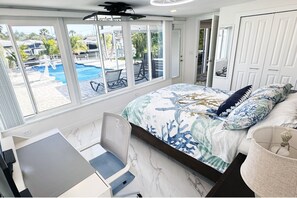 3 عدّة غرف نوم ومكتب ومكواة/لوح كي وسرير سفر