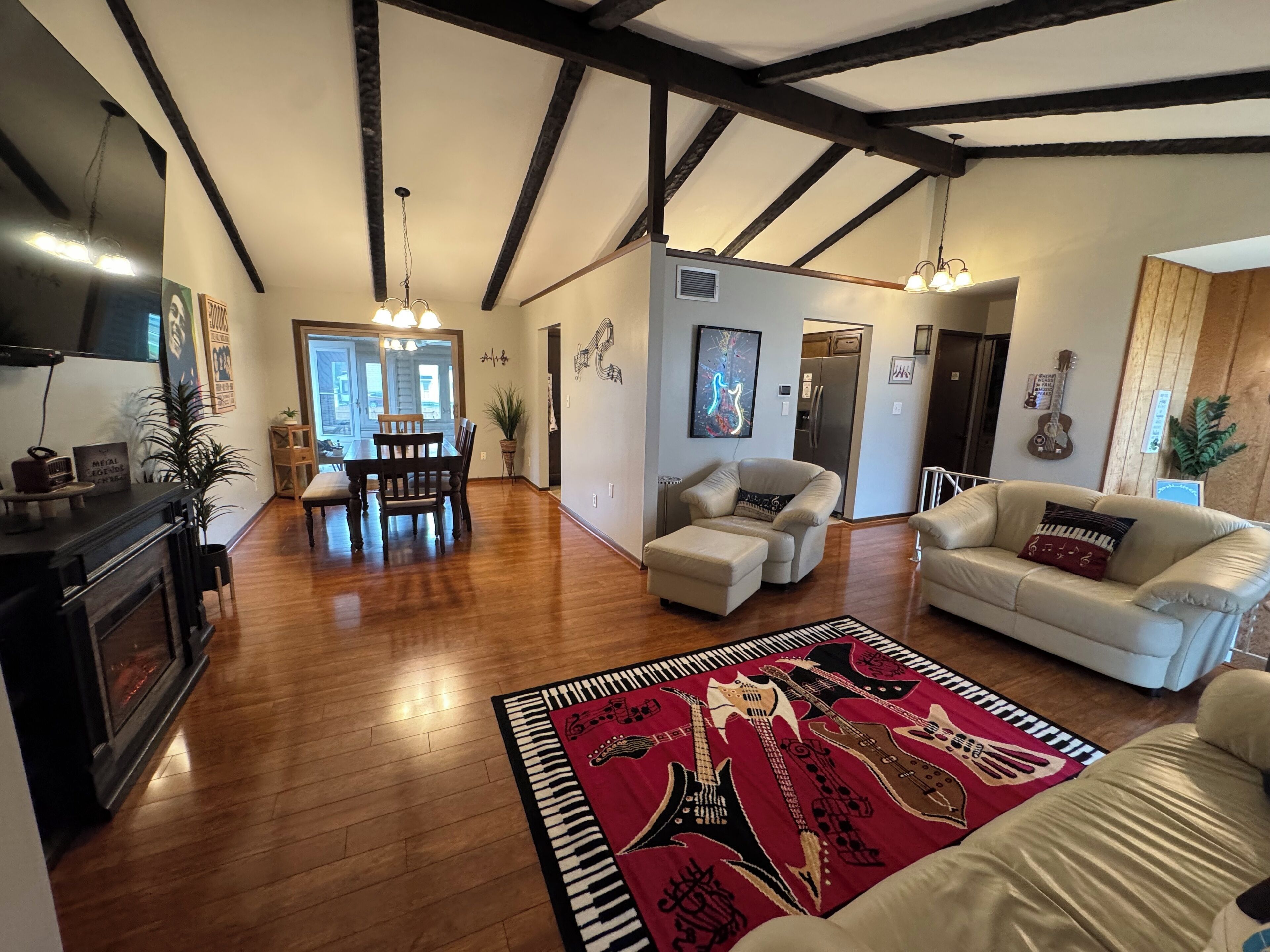 Smart TV, fireplace, books