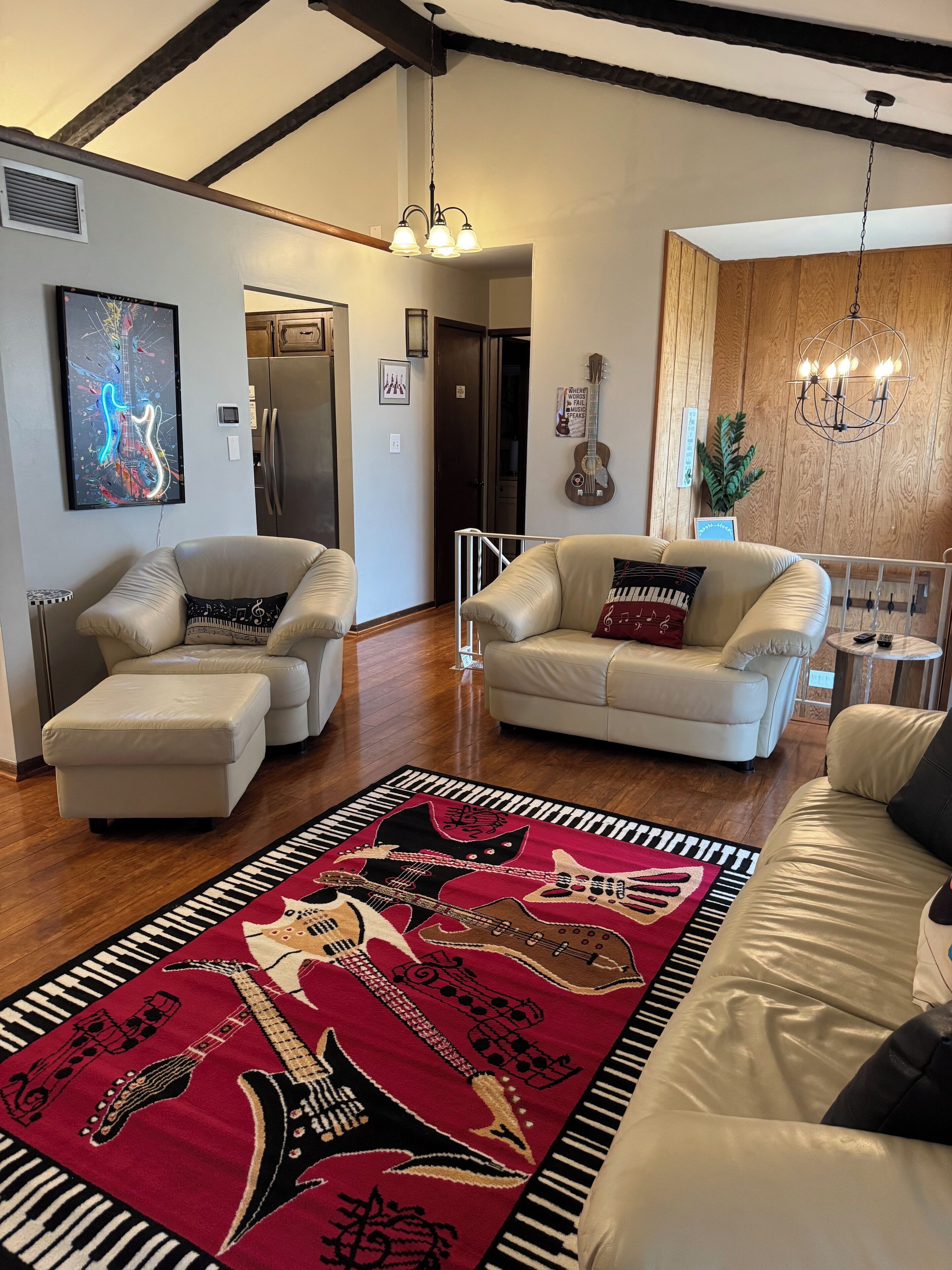 Smart-TV, peis og bøker