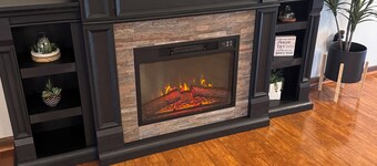 3-bedroom 2 bath House Featuring a Music Theme Decor