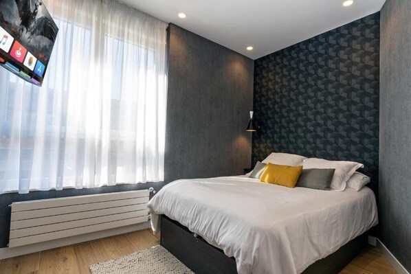 5 chambres, fer et planche à repasser, accès à Internet, literie fournie