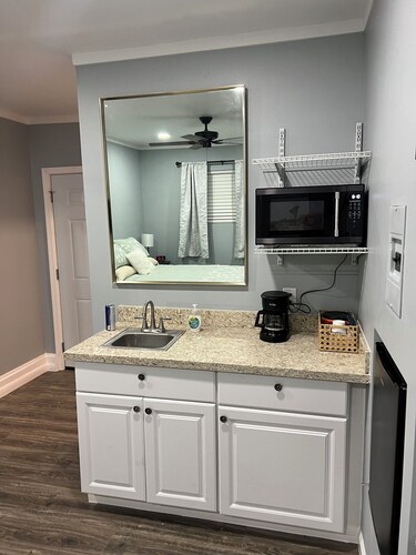 Charming amazing studio in El Centro with AC