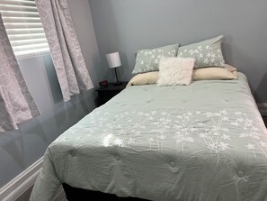 1 bedroom, iron/ironing board, WiFi, bed sheets - Charming amazing studio in El Centro with AC (El Centro)