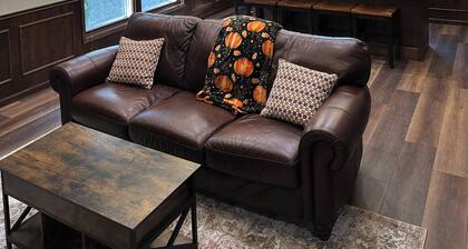 Peaceful apartment in charming Rice Lake